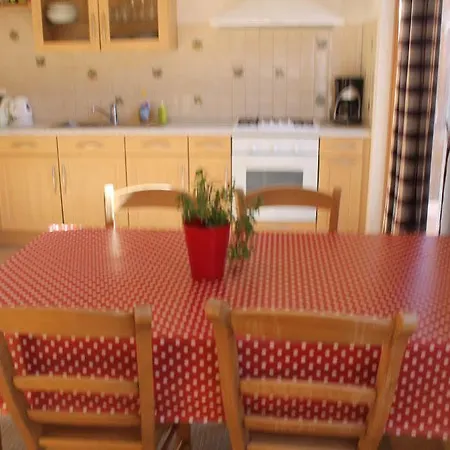 아파트 Sainte Hune 우나비르